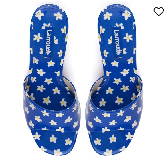 Larroude “The Colette Mule” Slide Stiletto in Blue Floral Daisy Patent Leather - Picture 2 of 6